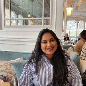 Meet your Posher, Munazza